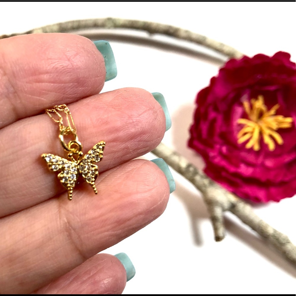 Butterfly Necklace, Dragonfly, Insect, Bee, Flower - Picture 6 of 10